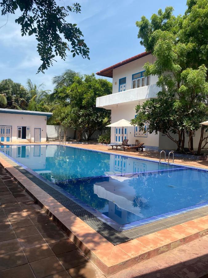Blue Kite Family Resort Kalpitiya Exterior photo
